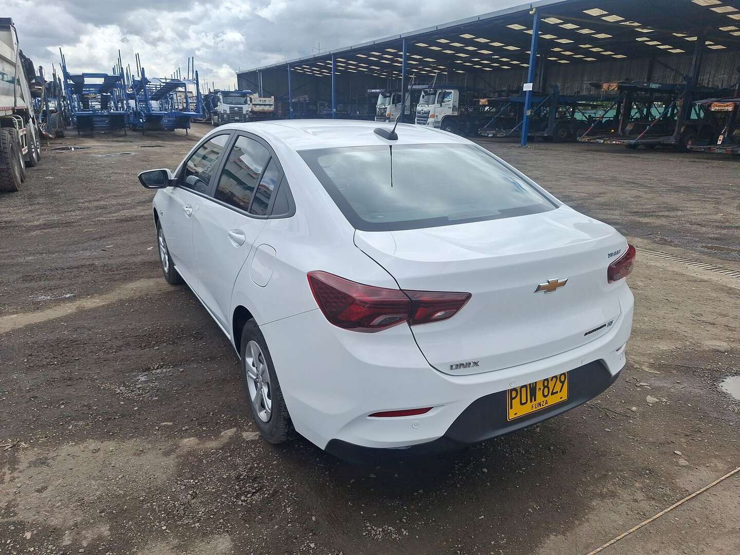 Chevrolet - Onix - 2025