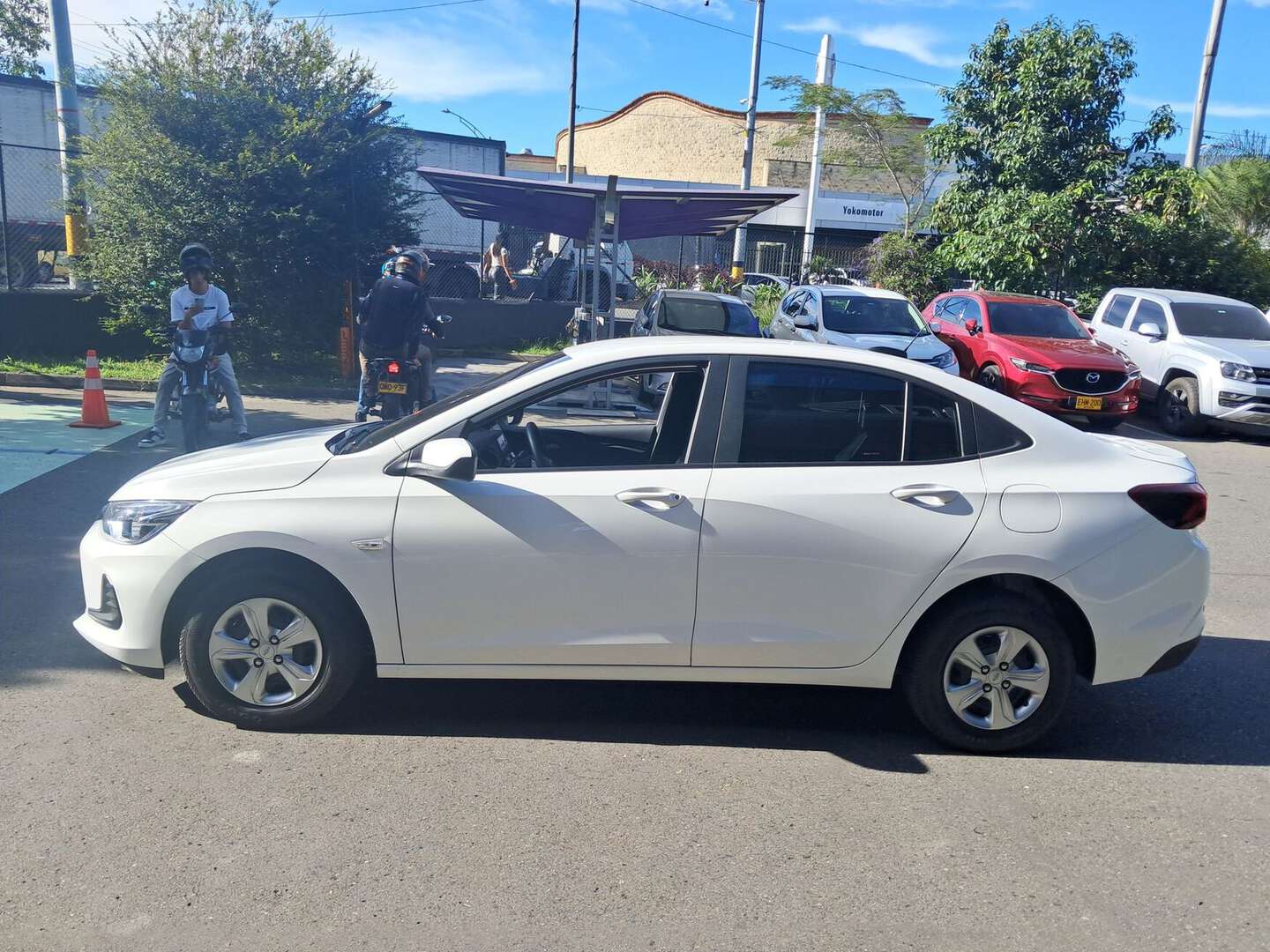 Chevrolet - Onix - 2025