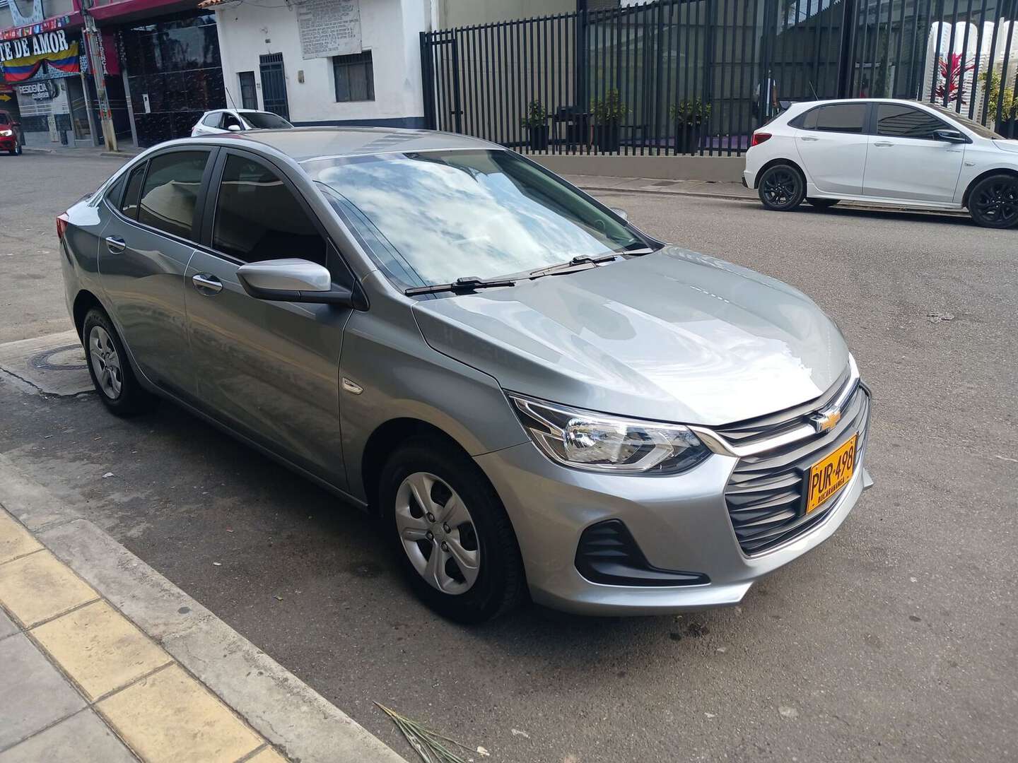 Chevrolet - Onix - 2025