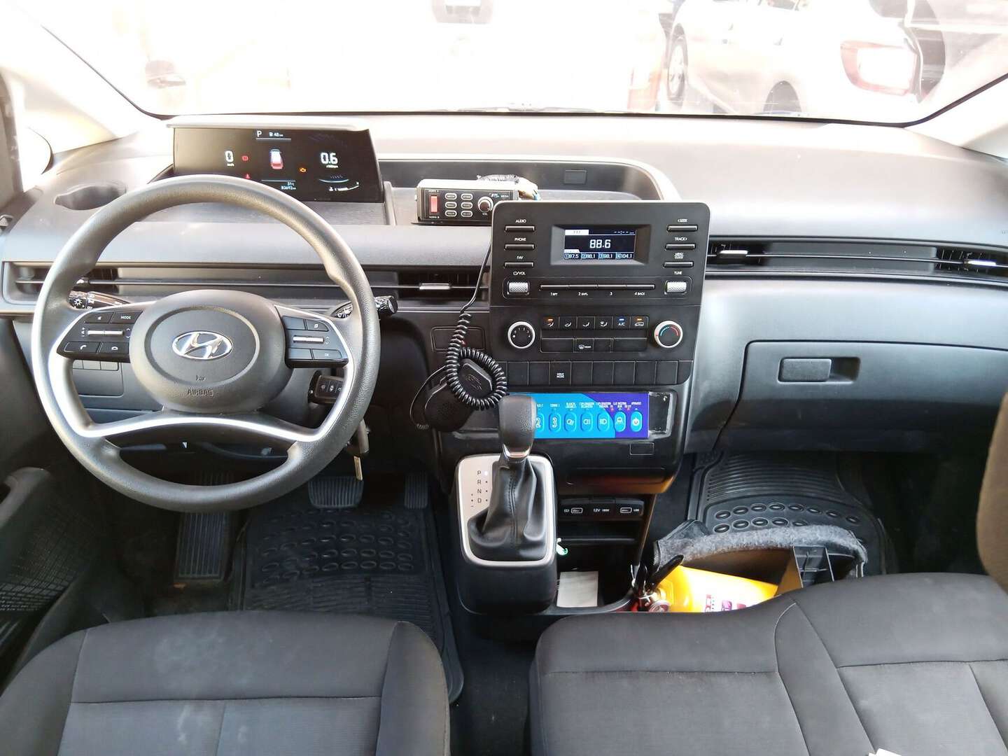 Hyundai - STARIA - 2024