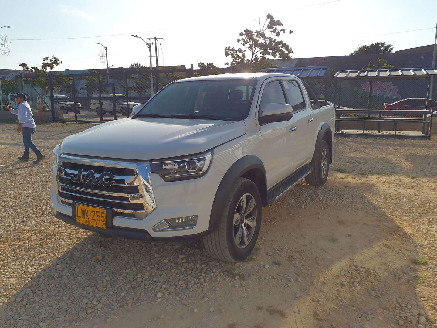 Jac - JT8 - 2023
