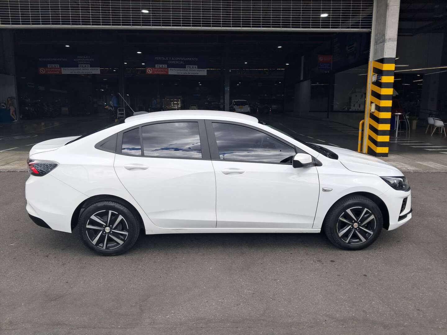 Chevrolet - Onix - 2026