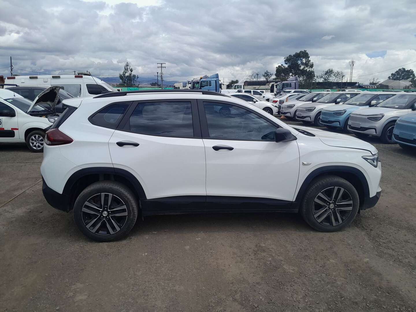 Chevrolet - Tracker - 2025
