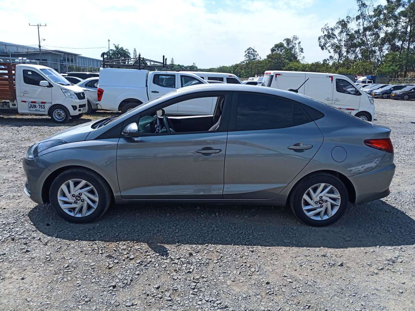 Hyundai - HB20S Accent - 2023