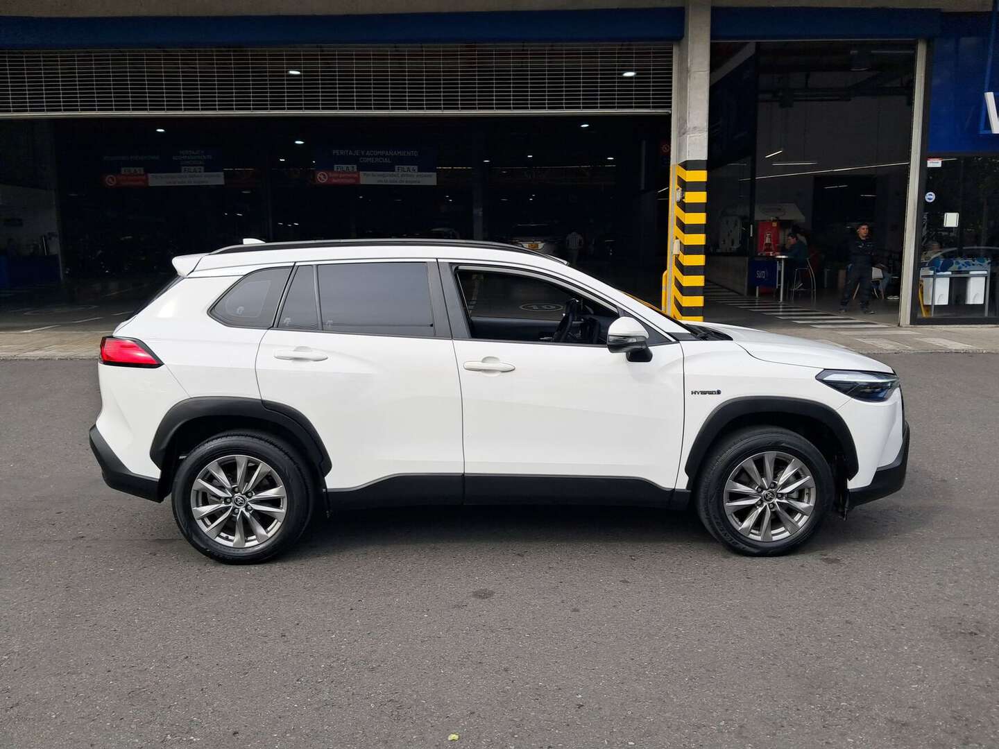 Toyota - Corolla Cross - 2023