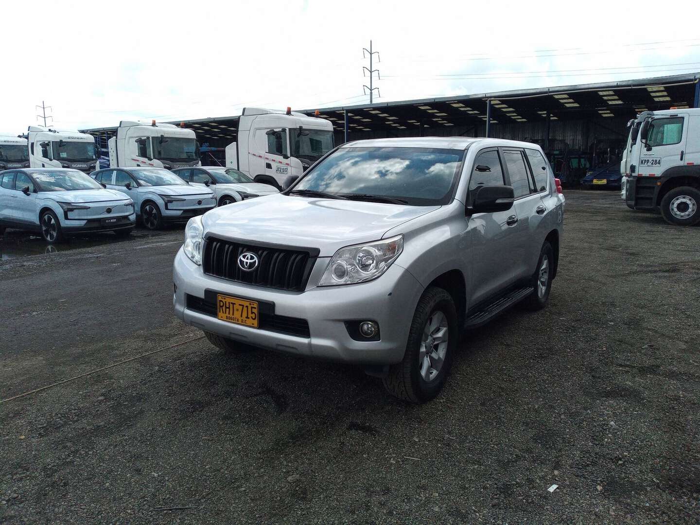 Toyota - Prado - 2011