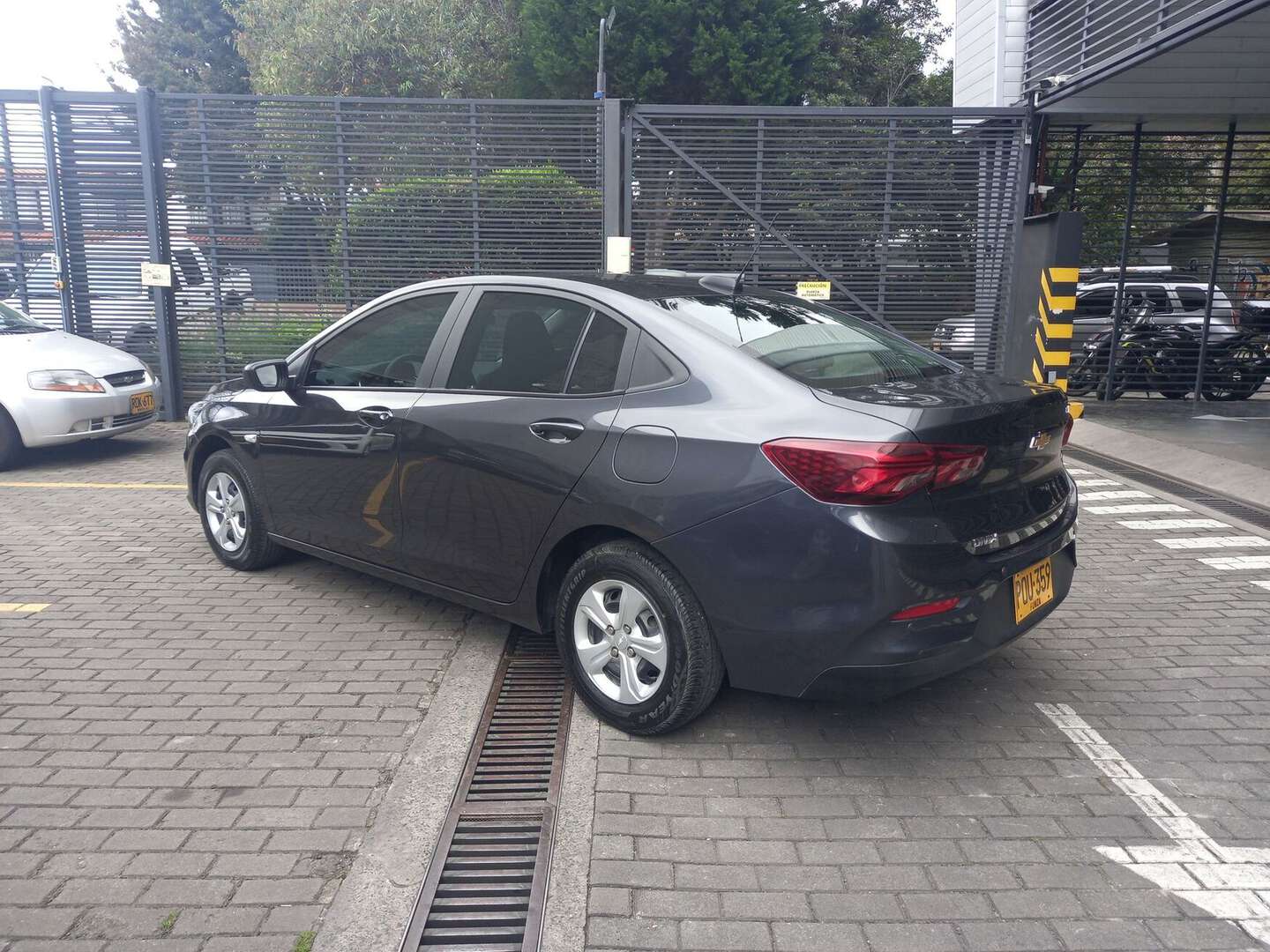 Chevrolet - Onix - 2025