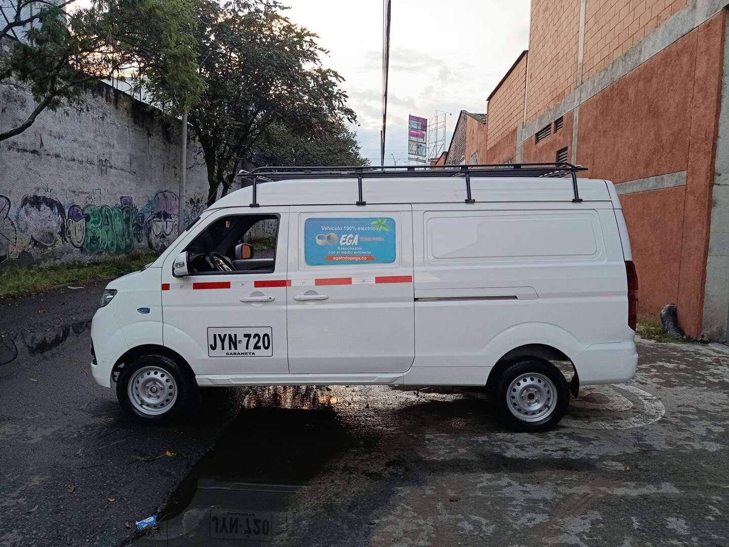 Dongfeng - E-Cargo 1T - 2021