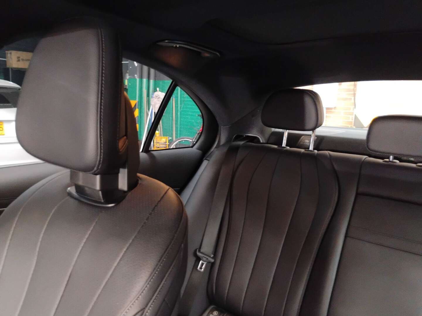 Mercedes Benz - E300E - 2025