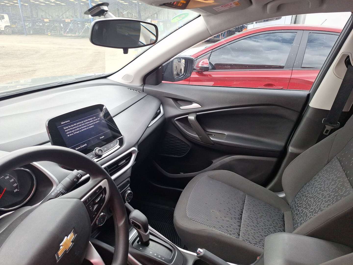 Chevrolet - Tracker - 2025