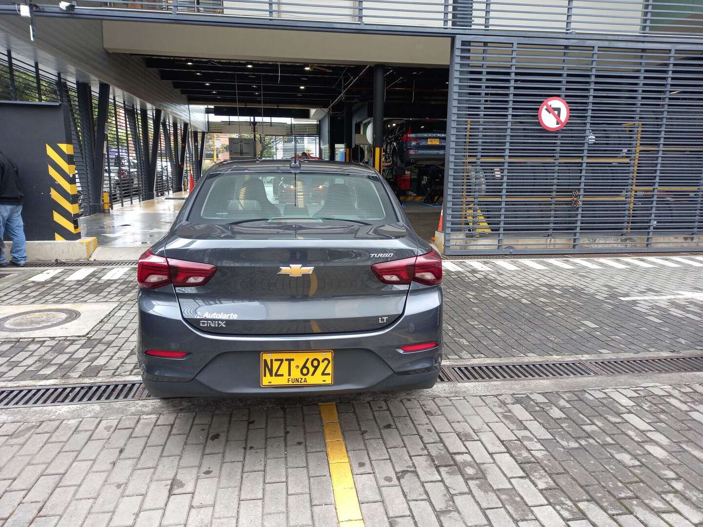 Chevrolet - Onix - 2025