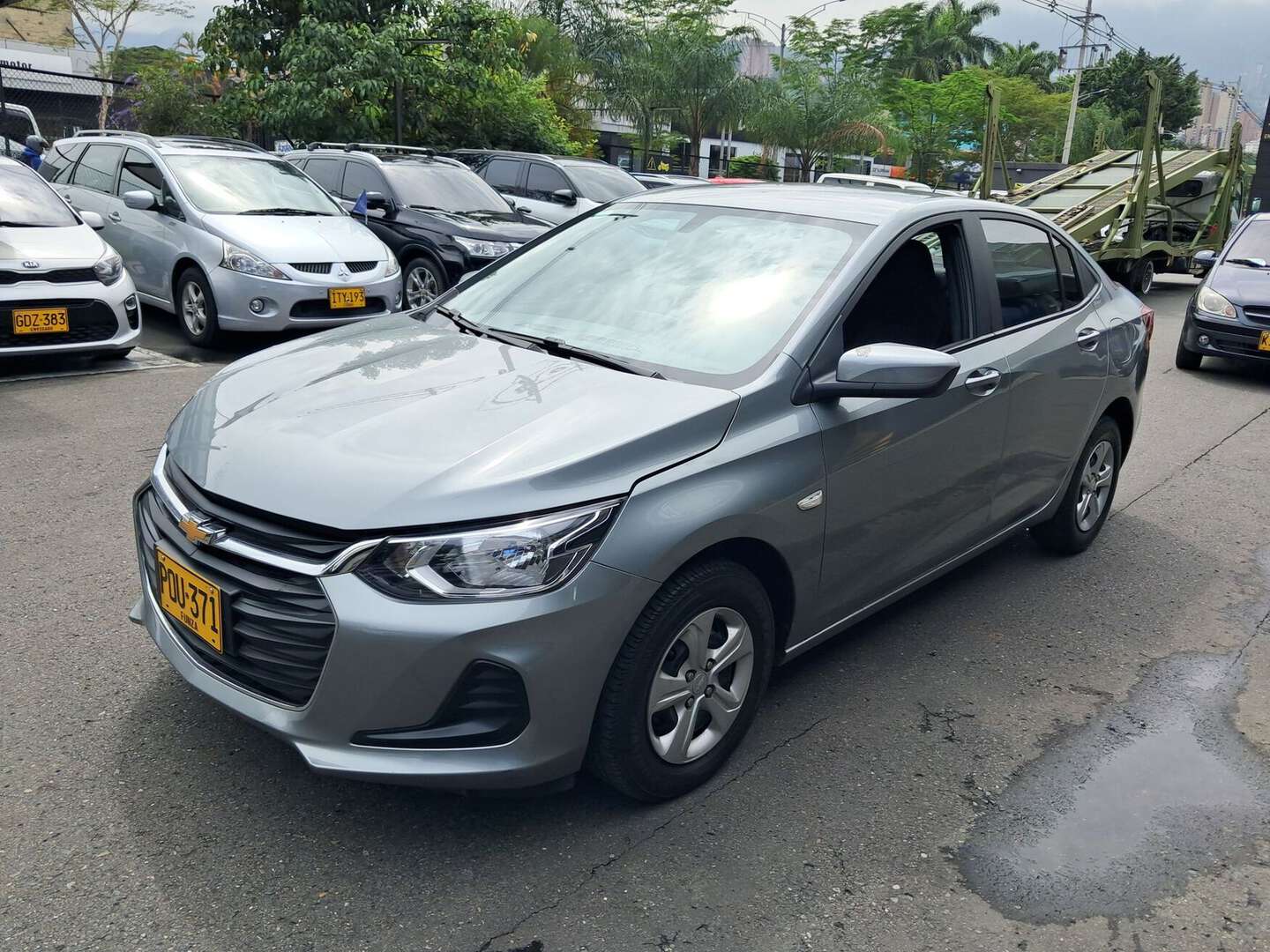Chevrolet - Onix - 2025