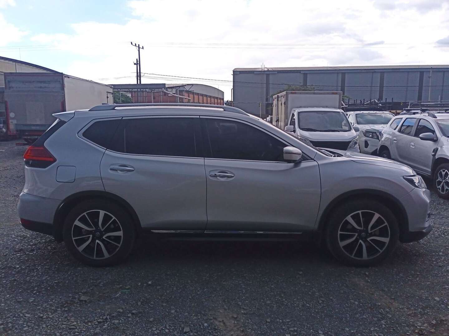 Nissan - X-TRAIL - 2021