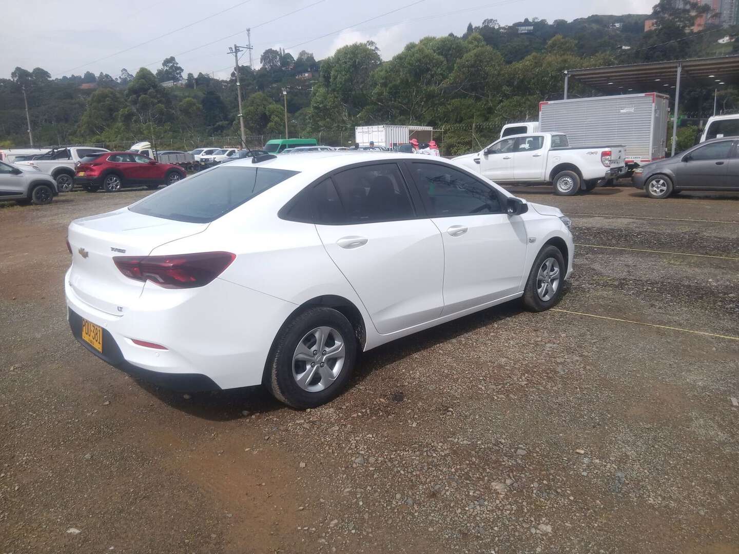 Chevrolet - Onix - 2025