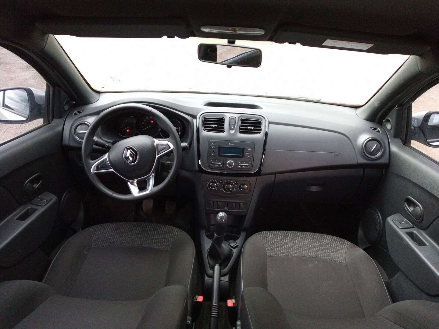 Renault - Sandero - 2023