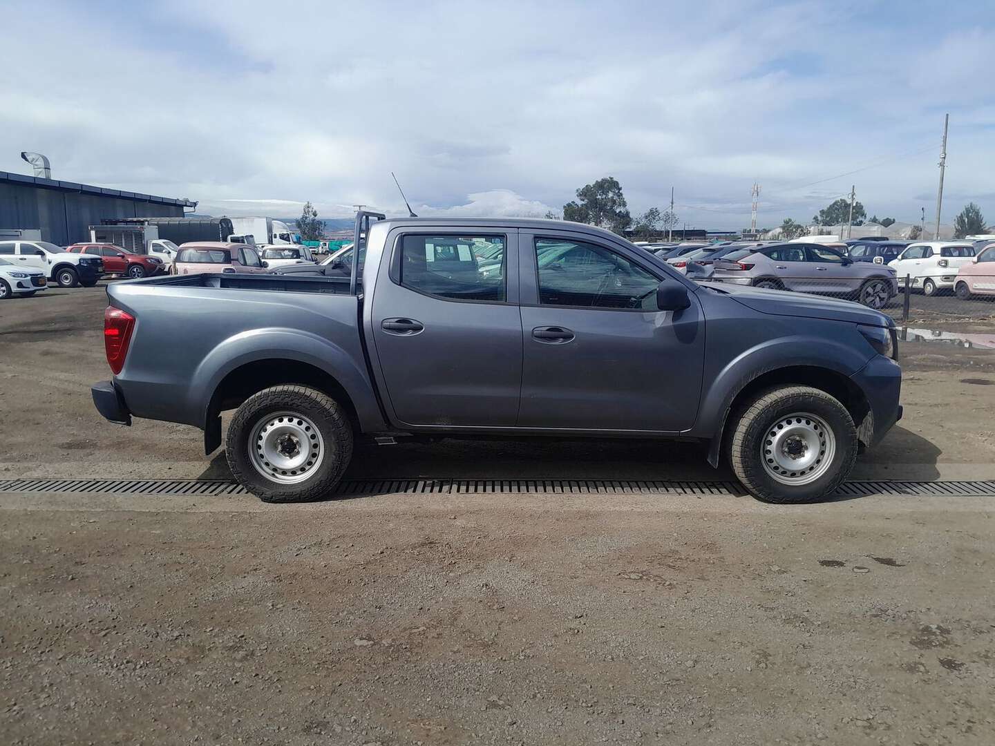 Nissan - Frontier - 2025
