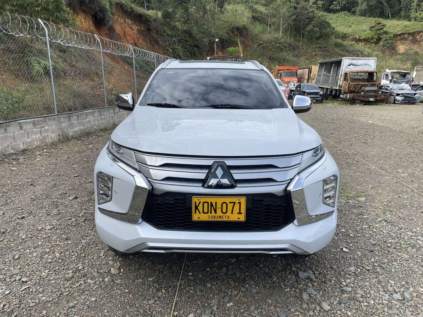 Mitsubishi - Montero Sport - 2021