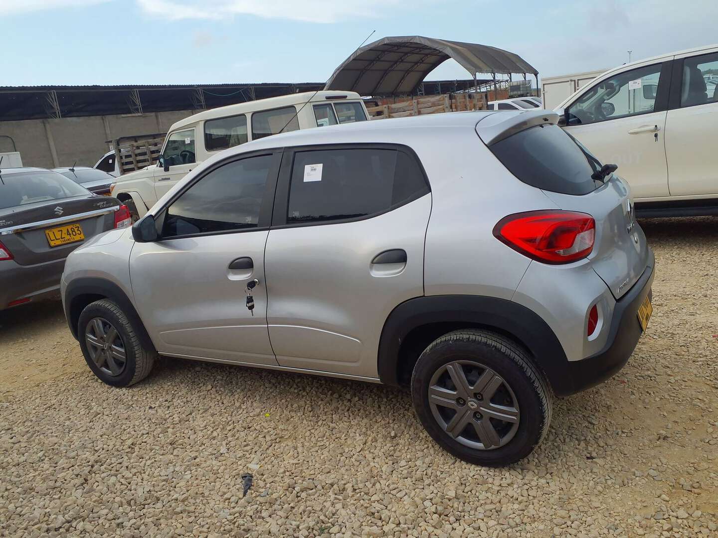 Renault - Kwid - 2023
