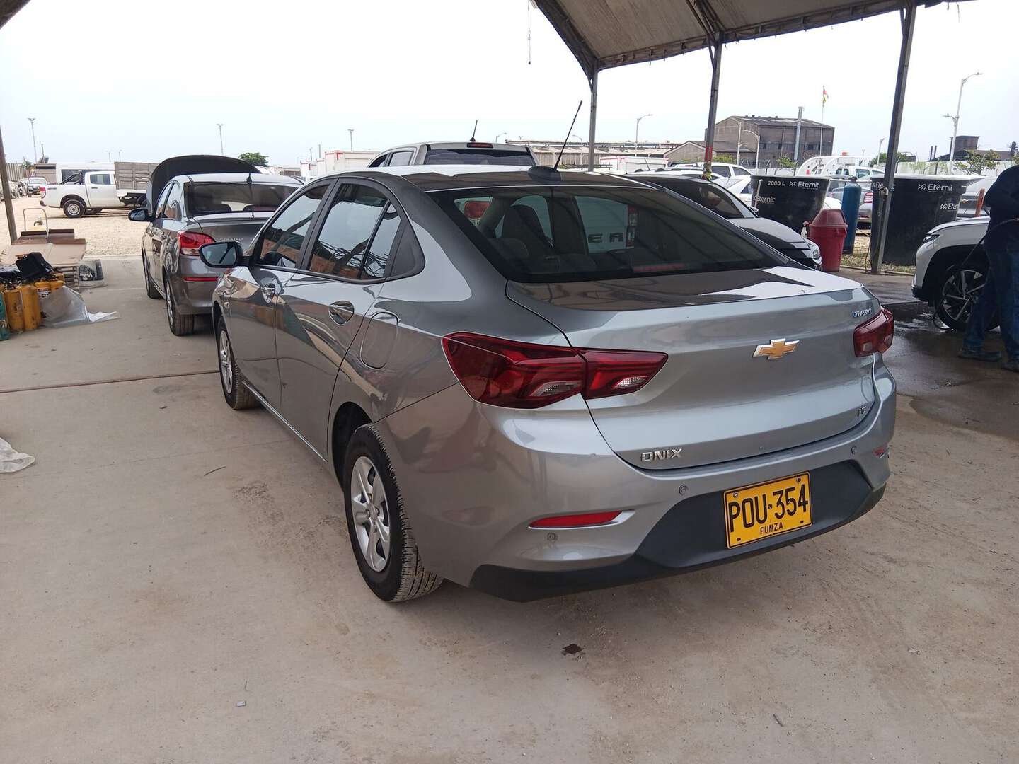 Chevrolet - Onix - 2025