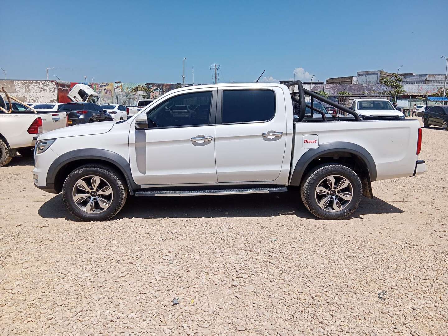 Jac - JT8 - 2023