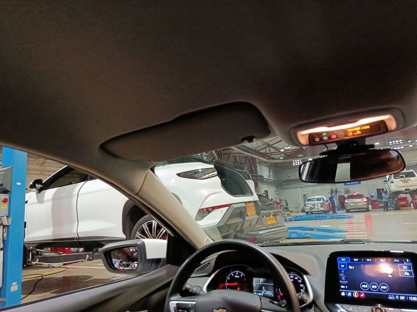 Chevrolet - Onix - 2025