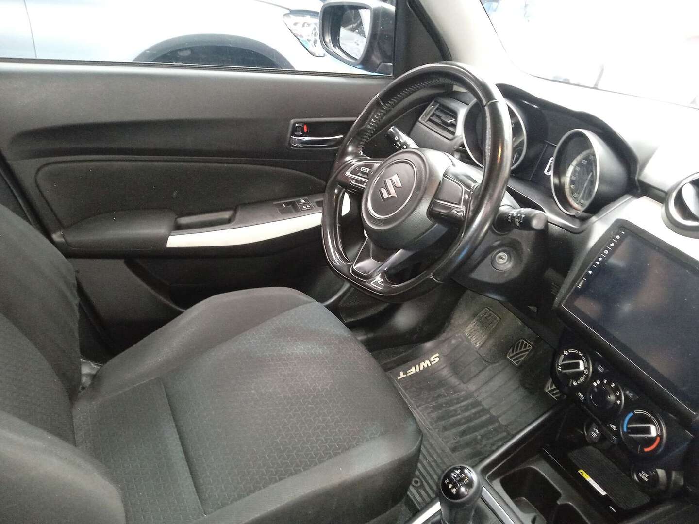 Suzuki - Swift - 2022