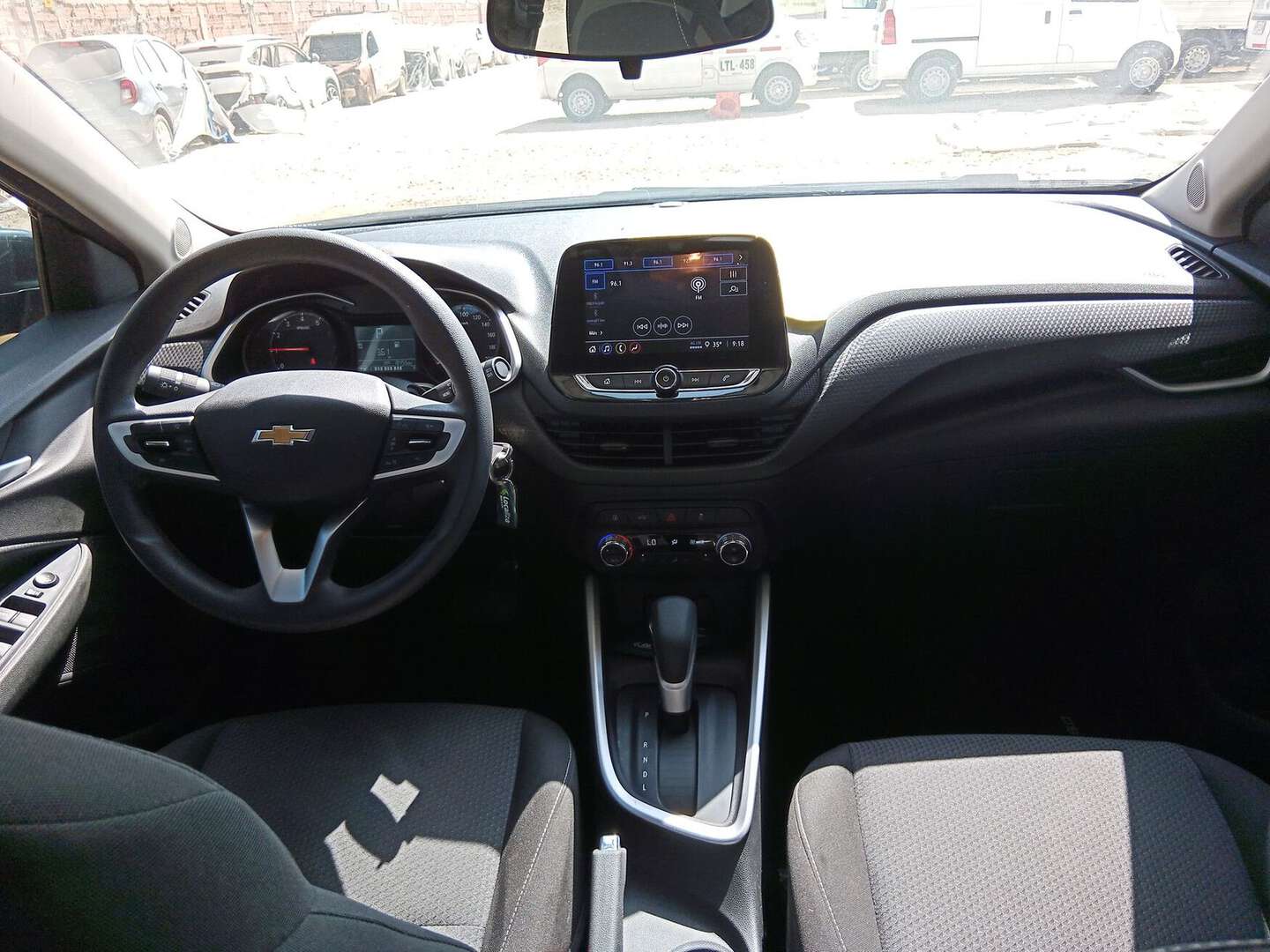 Chevrolet - Onix - 2025