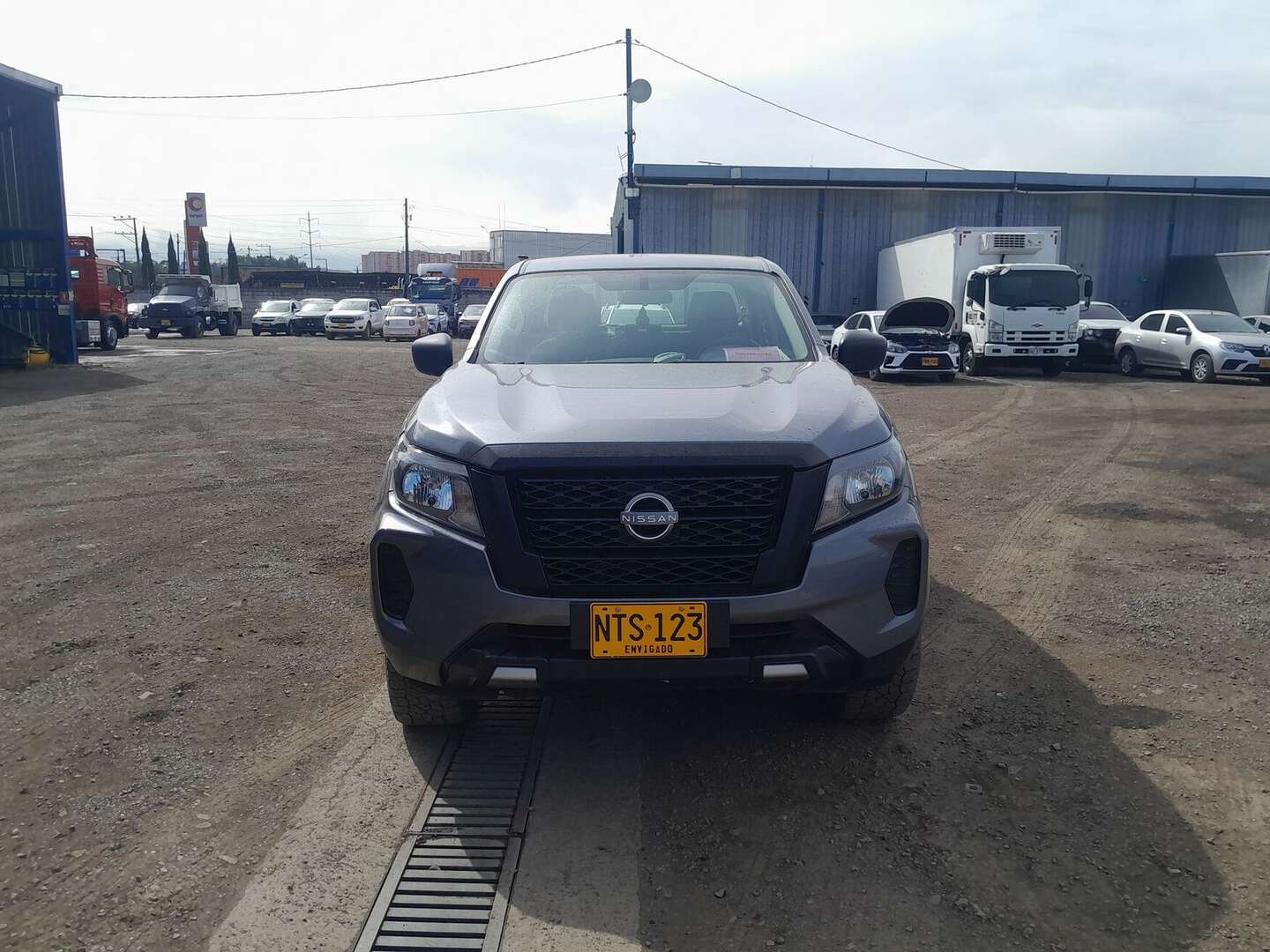 Nissan - Frontier - 2025