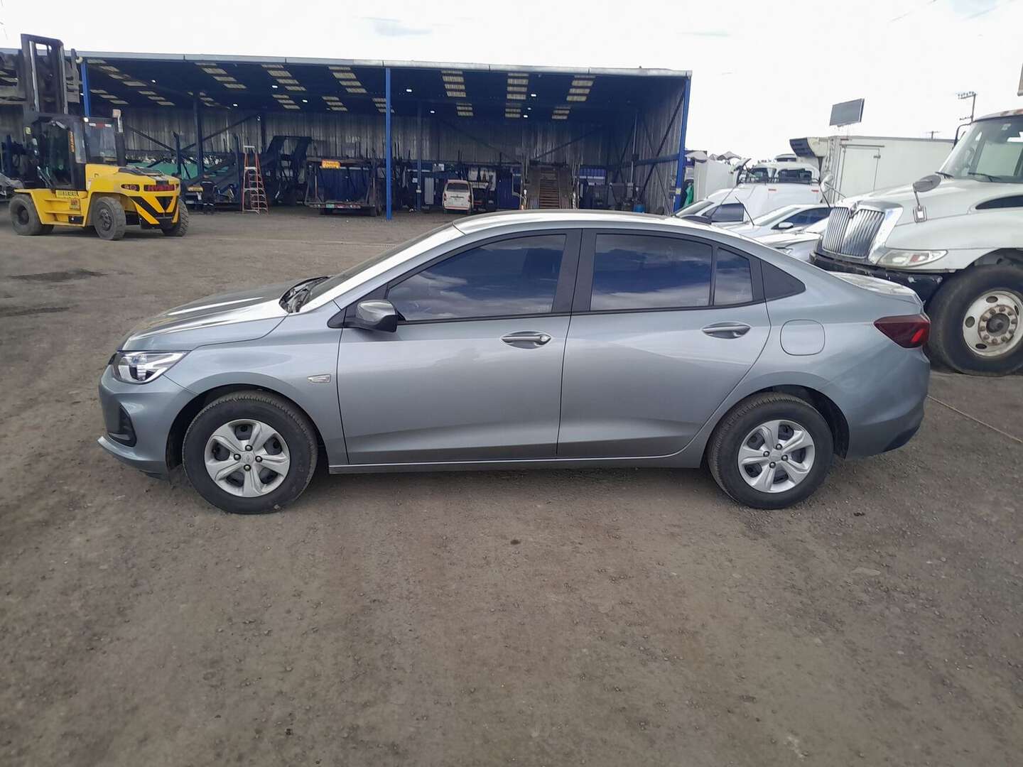 Chevrolet - Onix - 2025