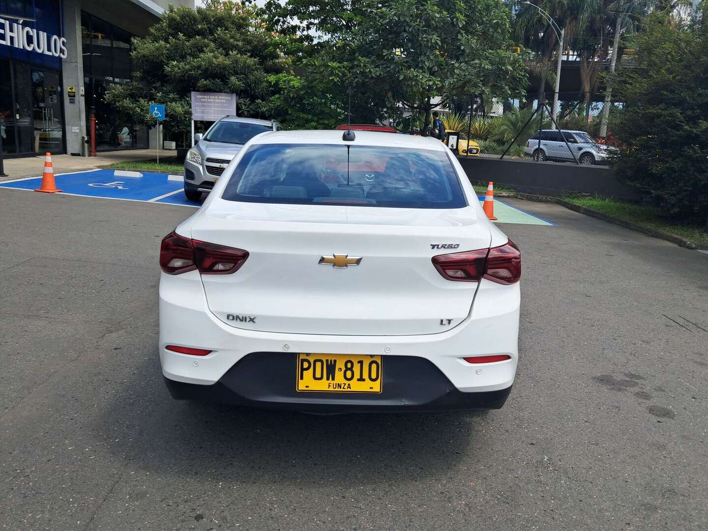 Chevrolet - Onix - 2025