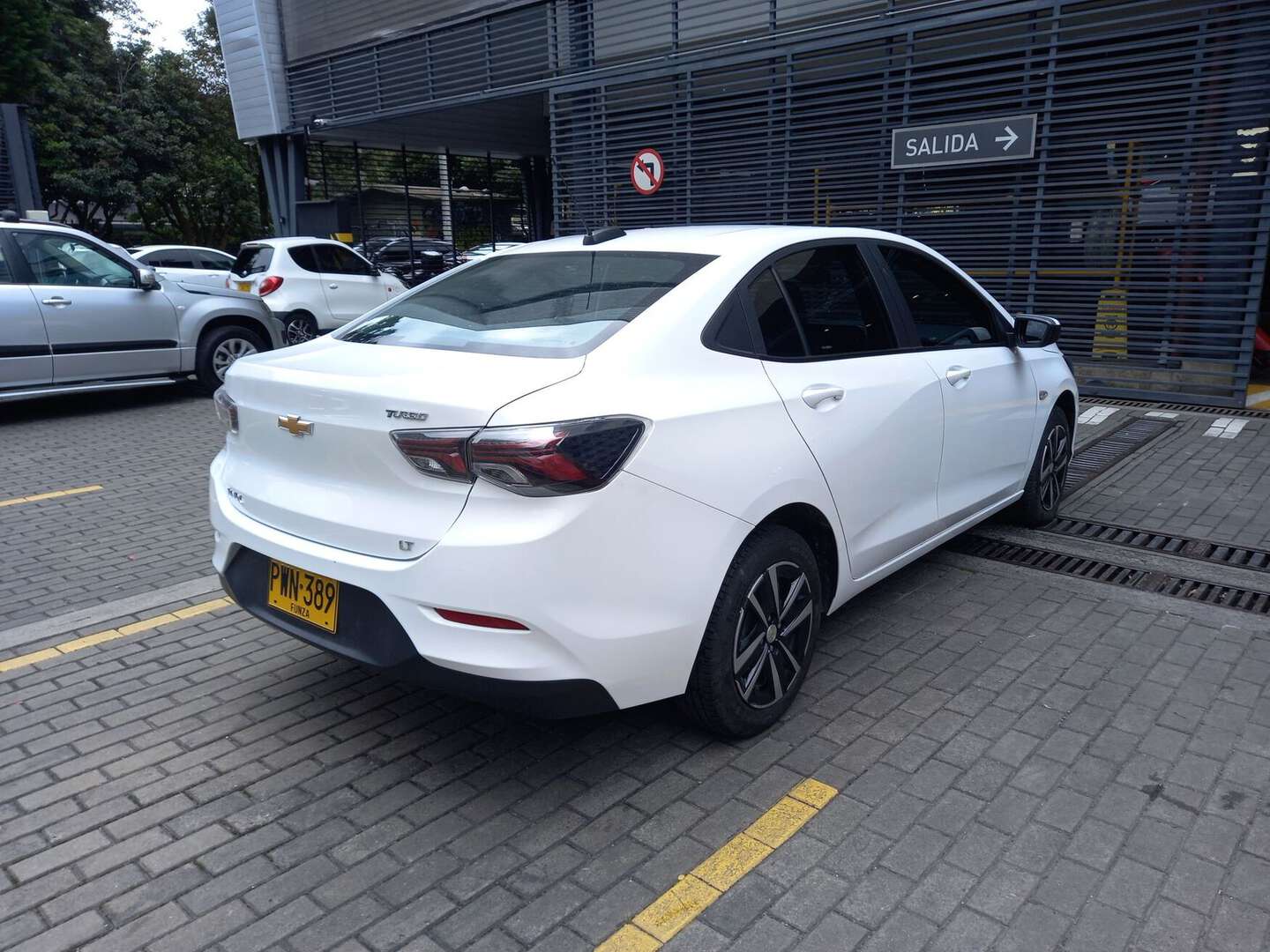 Chevrolet - Onix - 2026