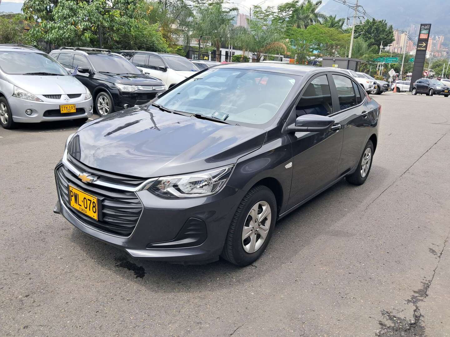 Chevrolet - Onix - 2025