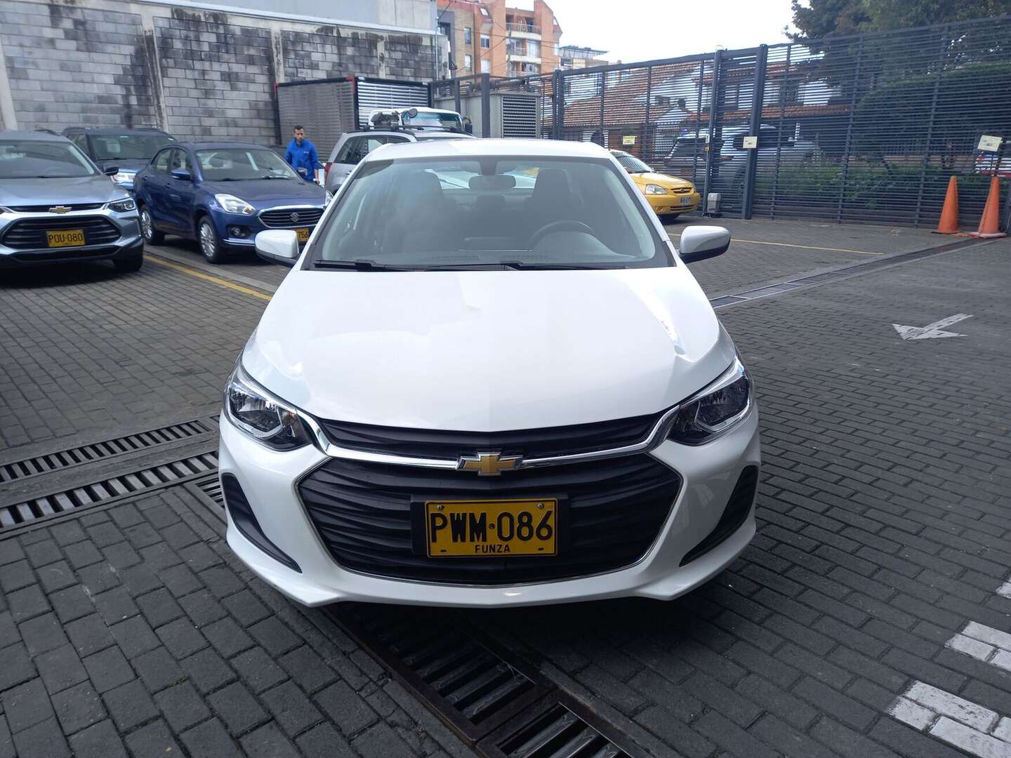 Chevrolet - Onix - 2025