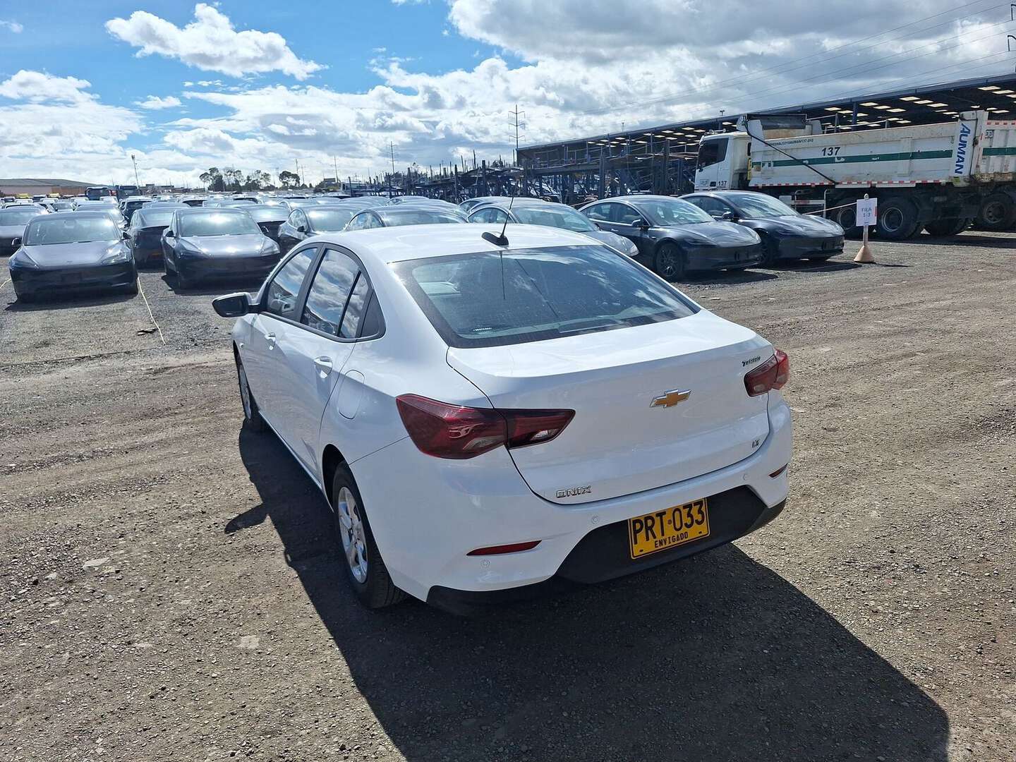 Chevrolet - Onix - 2025