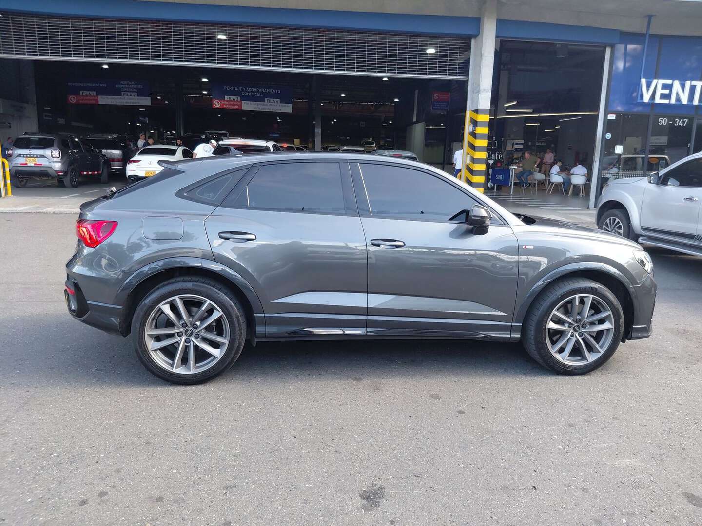 Audi - Q3 - 2024