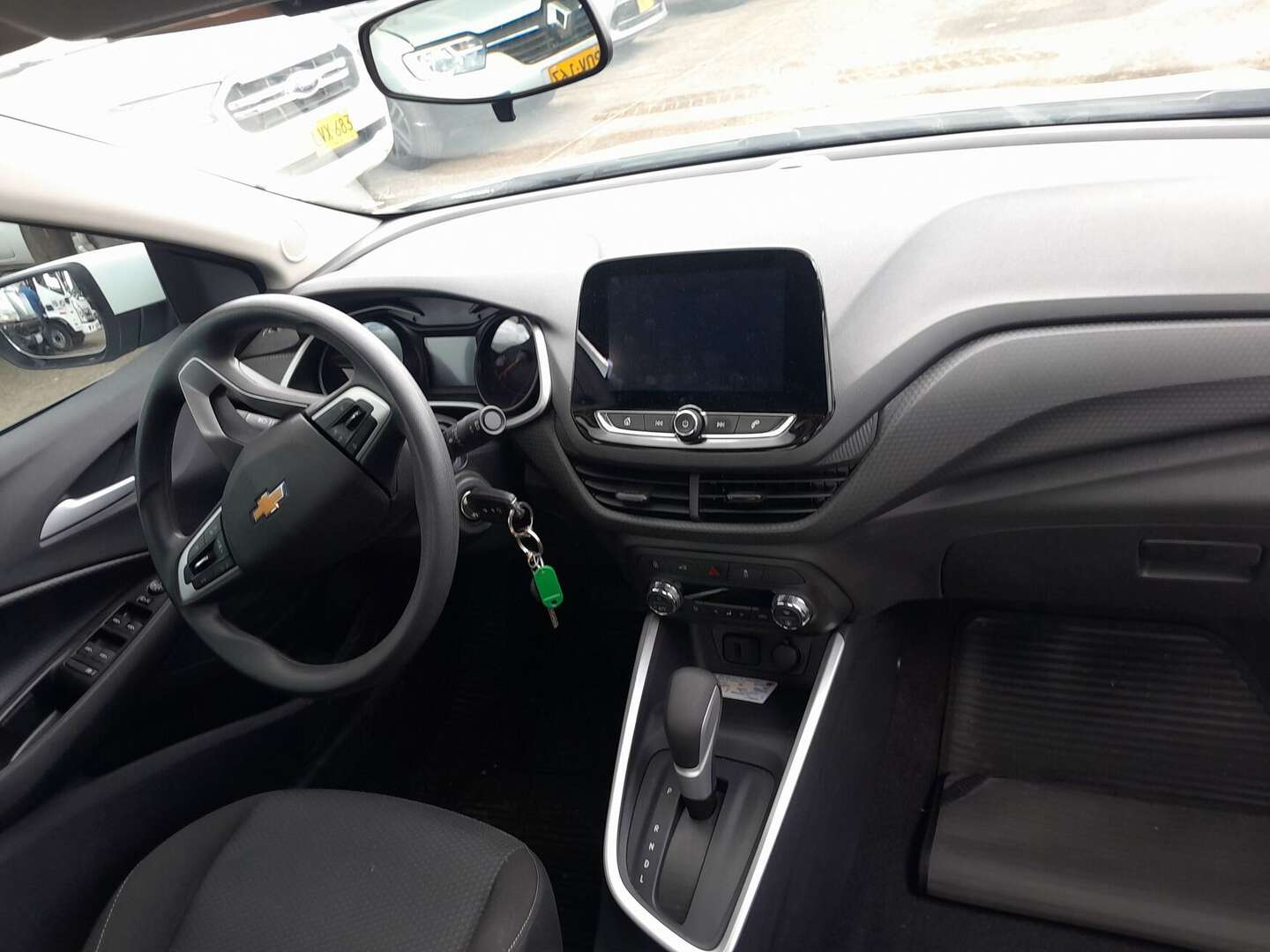 Chevrolet - Onix - 2025