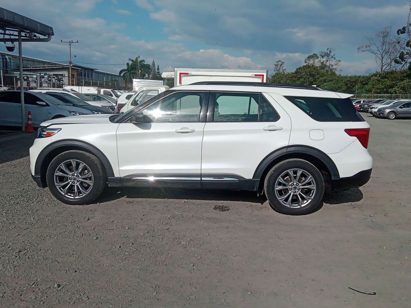 Ford - Explorer - 2021
