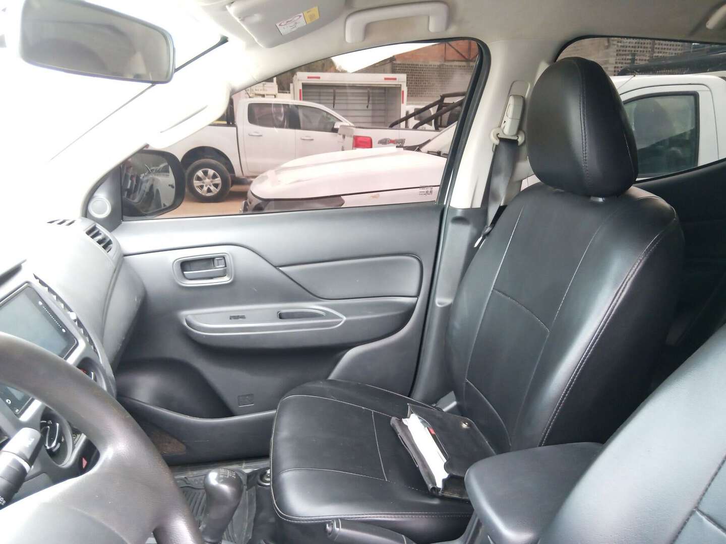 Mitsubishi - L200 - 2023