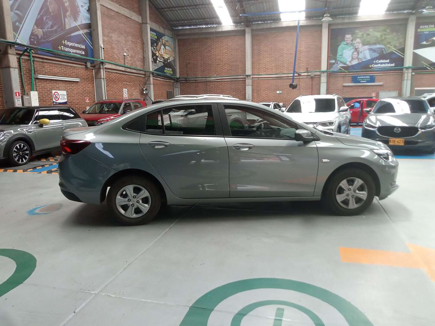 Chevrolet - Onix - 2024