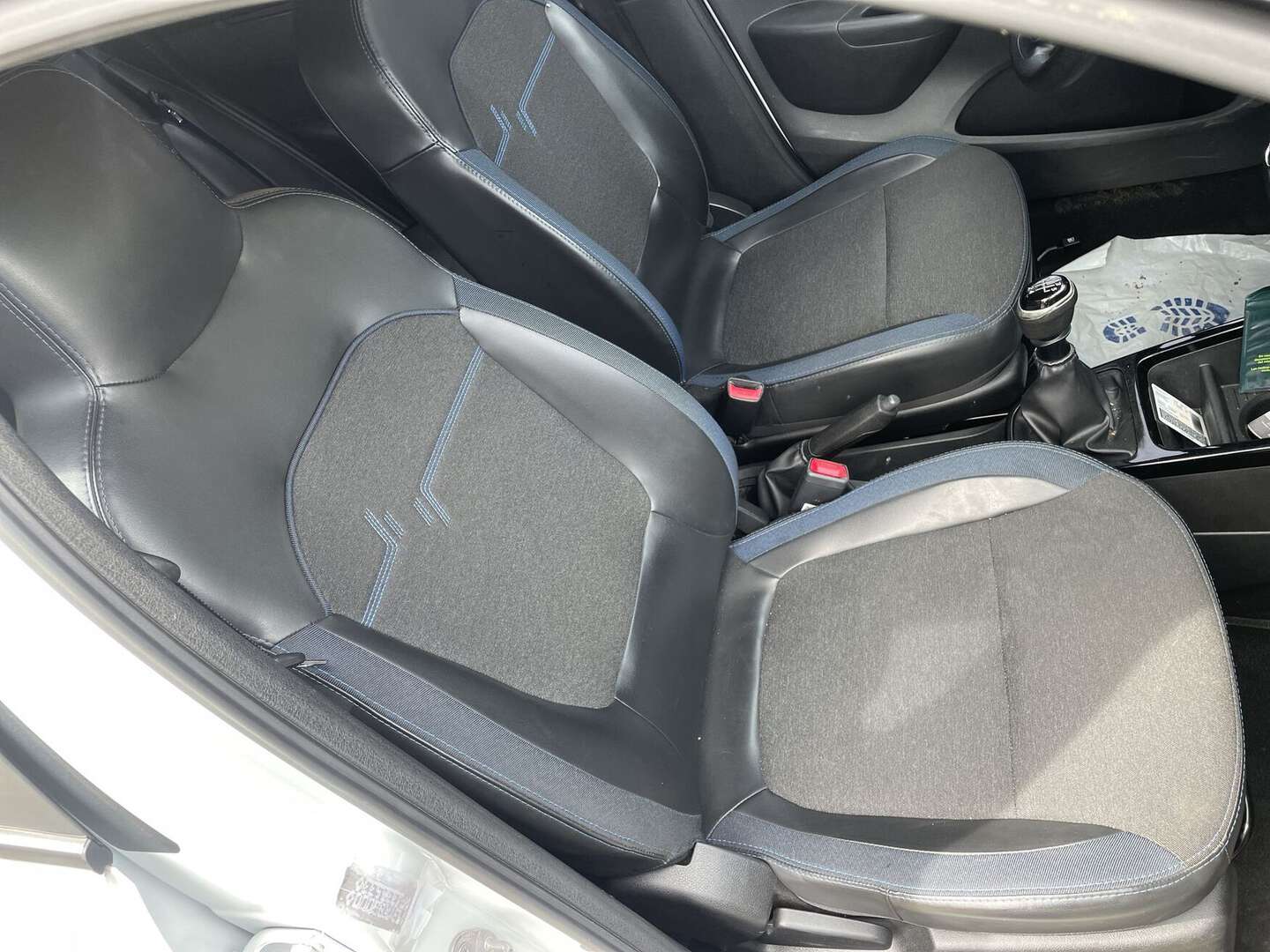 Renault - Kwid - 2023