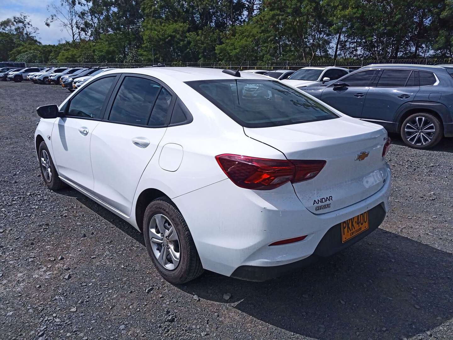 Chevrolet - Onix - 2025