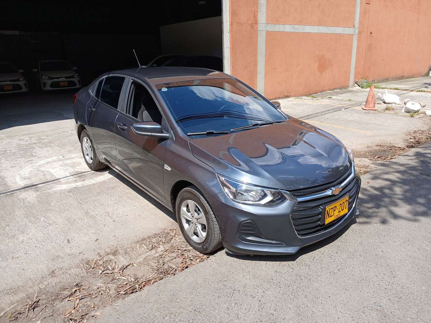 Chevrolet - Onix - 2025