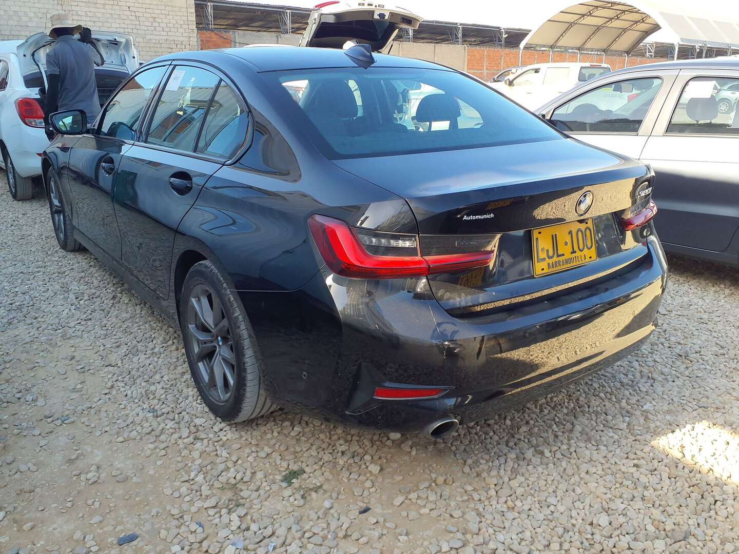 BMW - 320i - 2022