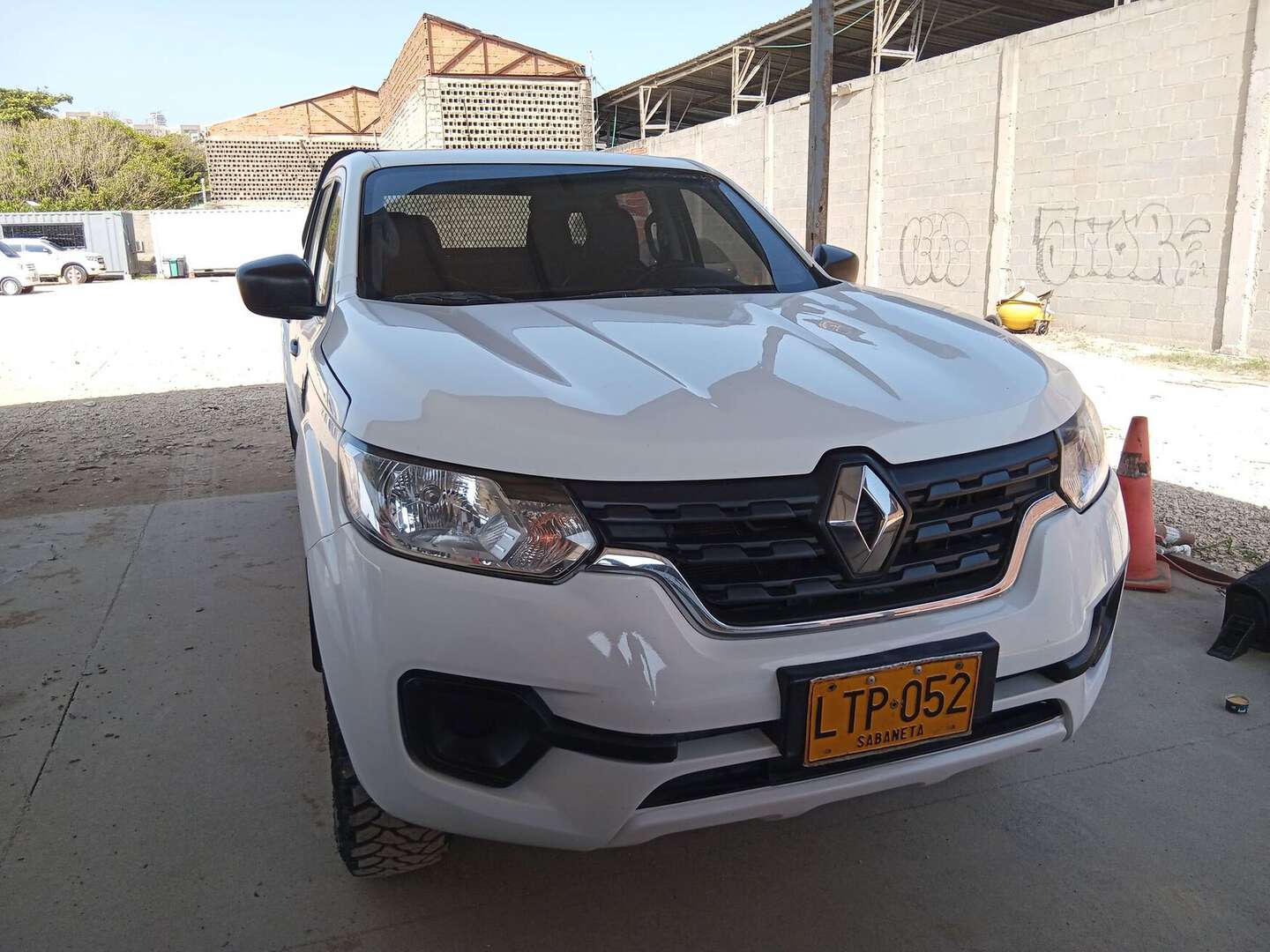 Renault - Alaskan - 2023
