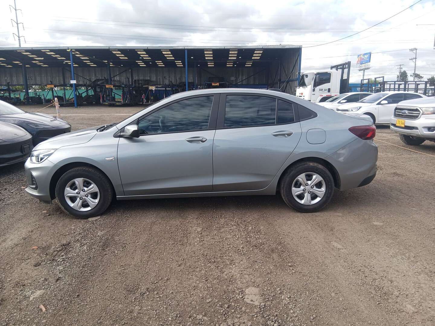 Chevrolet - Onix - 2025
