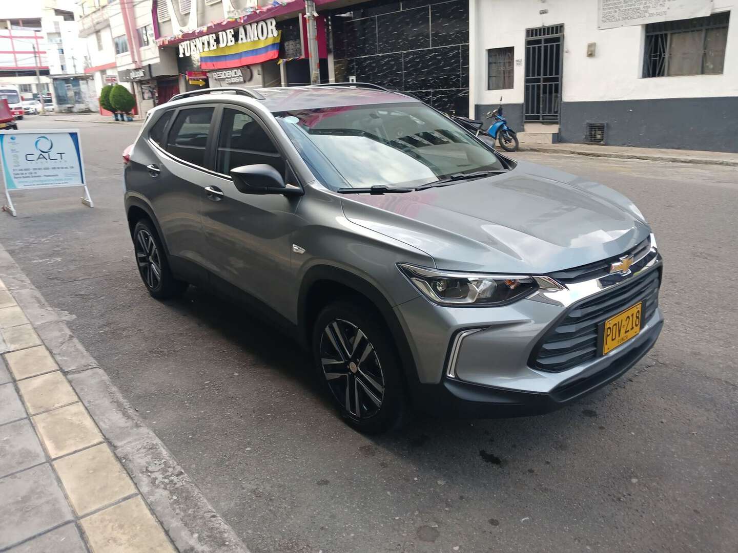 Chevrolet - Tracker - 2025