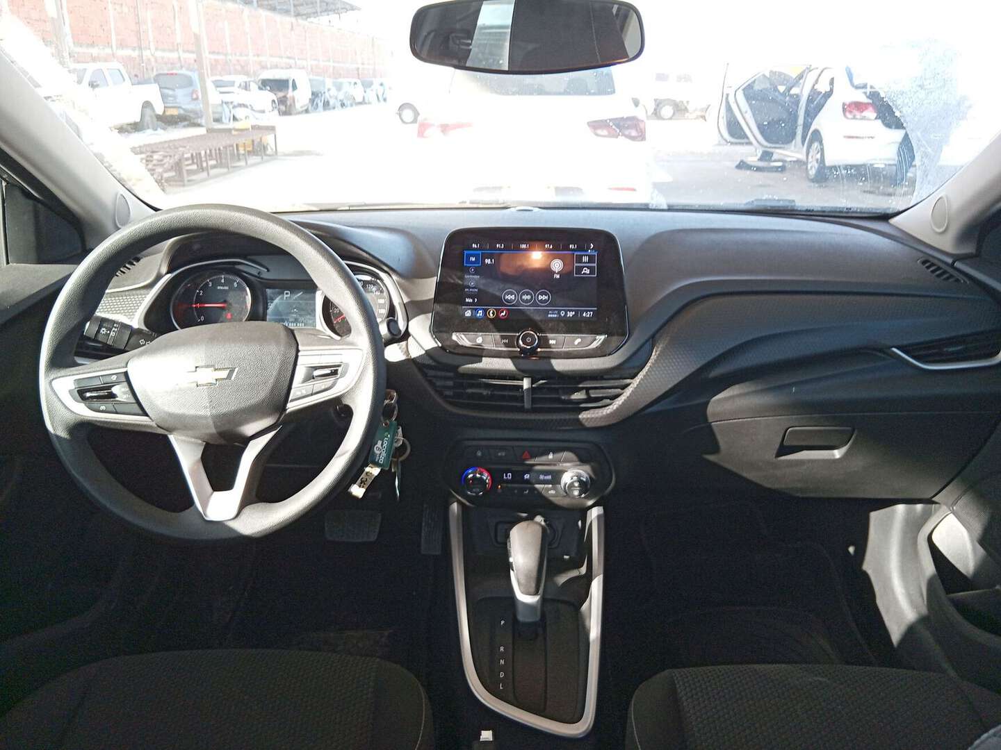 Chevrolet - Onix - 2025
