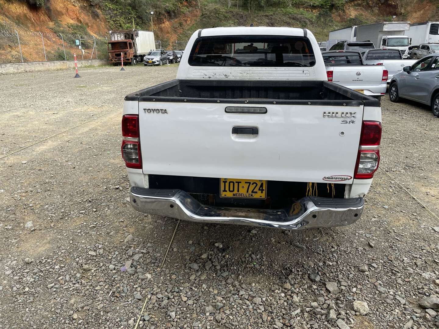 Toyota - Hilux - 2016