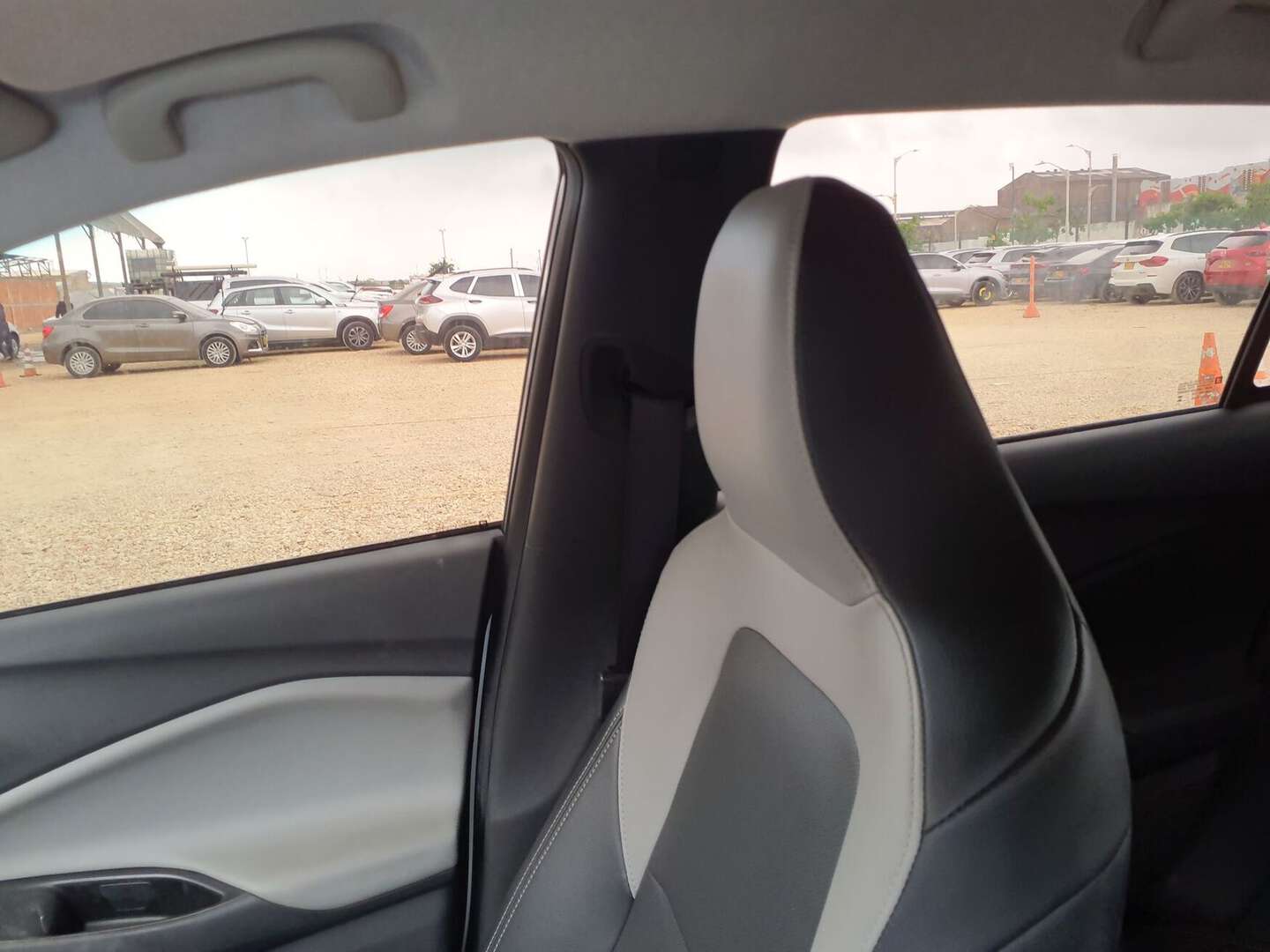 Chevrolet - Onix - 2023