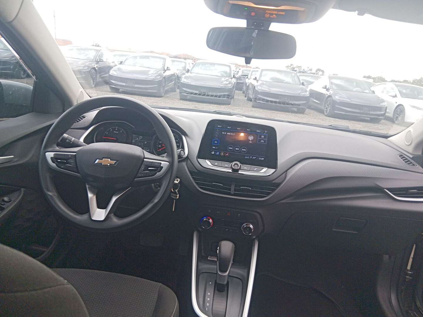 Chevrolet - Onix - 2025